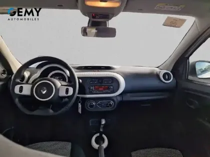 Photo 7 Renault Twingo  III E-Tech