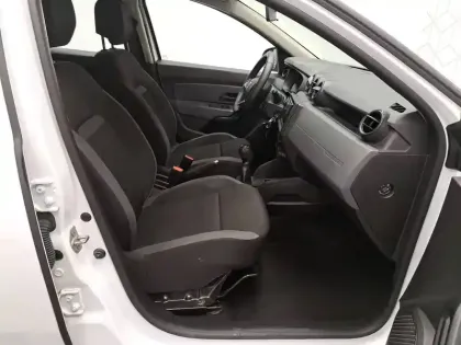 Photo 104 Dacia Duster  Blue dCi 95 4x2