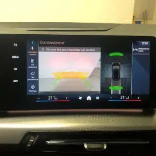 Photo 20 BMW Serie 2 Active Tourer 220i 170 ch DKG7