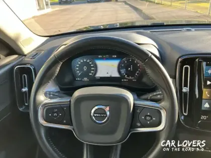 Photo 10 Volvo Xc40  T2 129 ch Geartronic 8