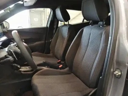 Photo 6 Peugeot 2008  Hybrid 145 e-DCS6