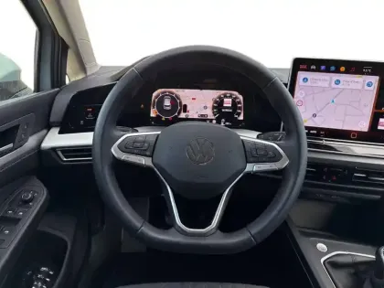 Photo 15 Volkswagen Golf  1.5 TSI EVO2 116 BVM6