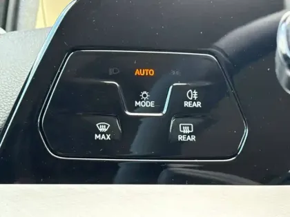 Photo 23 Volkswagen Golf  1.5 TSI EVO2 116 BVM6