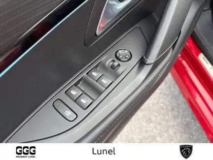 Photo 12 Peugeot 208  Electrique 50 kWh 136ch