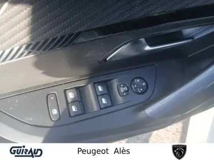Photo 13 Peugeot 2008  PureTech 100 S&S BVM6