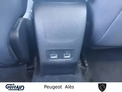 Photo 12 Peugeot 2008  PureTech 100 S&S BVM6