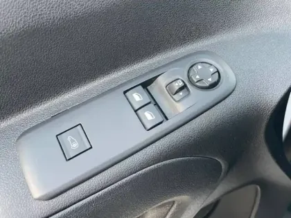 Photo 24 Peugeot Partner  FOURGON XL 950 KG BLUEHDI 100 S&S BVM6