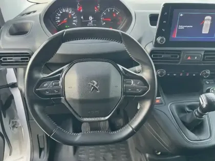 Photo 15 Peugeot Partner  FOURGON XL 950 KG BLUEHDI 100 S&S BVM6