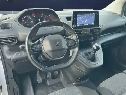 Photo 38 Peugeot Partner  FOURGON XL 950 KG BLUEHDI 100 S&S BVM6