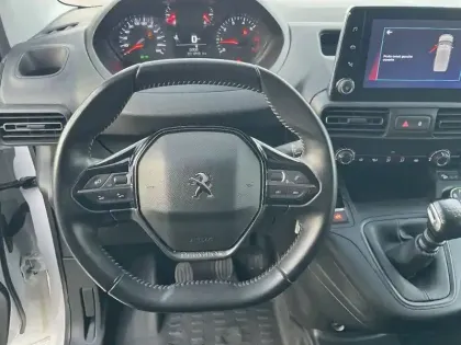 Photo 41 Peugeot Partner  FOURGON XL 950 KG BLUEHDI 100 S&S BVM6