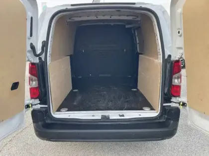 Photo 37 Peugeot Partner  FOURGON XL 950 KG BLUEHDI 100 S&S BVM6