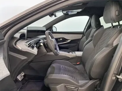 Photo 6 Peugeot 3008  Electrique 210 ch 73 kWh