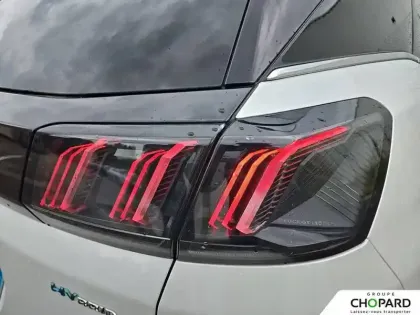 Photo 27 Peugeot 3008  Hybrid 225 e-EAT8