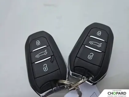 Photo 20 Peugeot 3008  Hybrid 225 e-EAT8