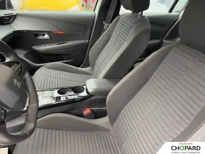 Photo 10 Peugeot 208  Electrique 50 kWh 136ch