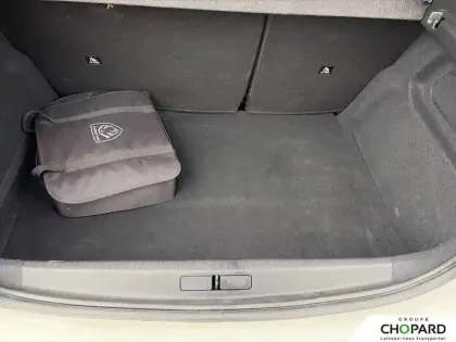 Photo 7 Peugeot 208  Electrique 50 kWh 136ch