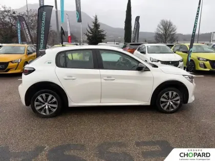 Photo 94 Peugeot 208  Electrique 50 kWh 136ch