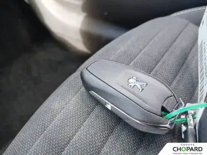 Photo 13 Peugeot 208  Electrique 50 kWh 136ch