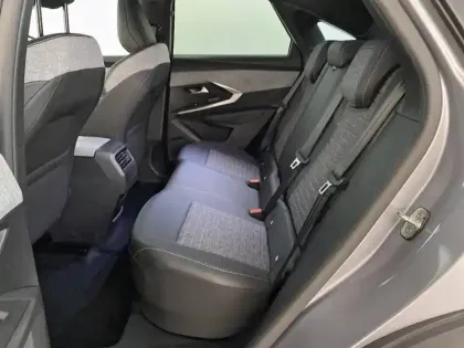 Photo 8 Peugeot 3008  Electrique 210 ch 73 kWh