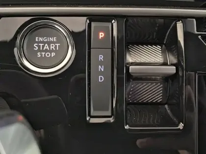 Photo 12 Peugeot 3008  Electrique 210 ch 73 kWh