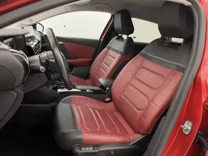 Photo 38 Citroën C4  PureTech 130 S&S EAT8