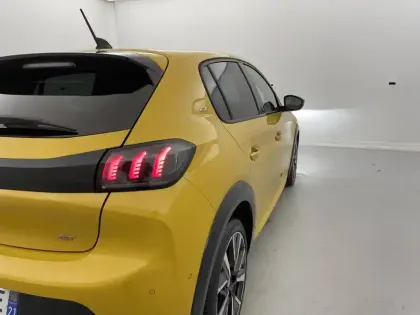 Photo 30 Peugeot 208  PureTech 100 S&S BVM6