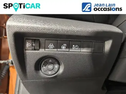 Photo 18 Citroën C4 e- 136 ch Automatique