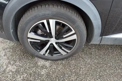 Photo 12 Peugeot 3008  Hybrid 136 e-DCS6