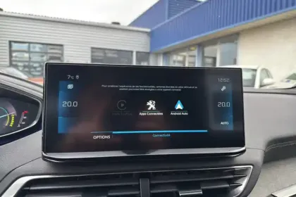 Photo 15 Peugeot 3008  Hybrid 136 e-DCS6