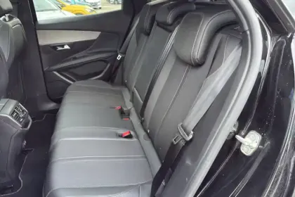 Photo 10 Peugeot 3008  Hybrid 136 e-DCS6