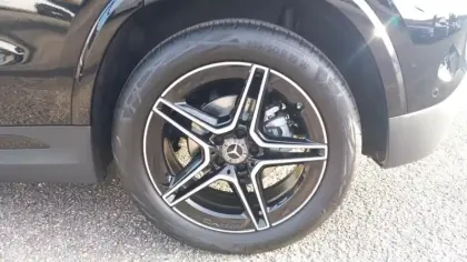 Photo 14 Mercedes GLA  200 d 8G-DCT