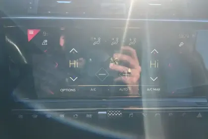 Photo 19 DS Ds 7 DS7 Crossback PureTech 180 EAT8