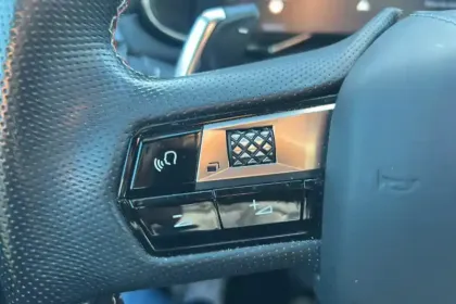 Photo 16 DS Ds 7 DS7 Crossback PureTech 180 EAT8