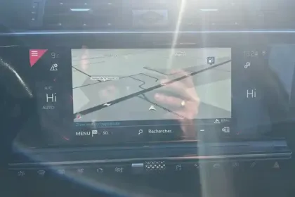 Photo 20 DS Ds 7 DS7 Crossback PureTech 180 EAT8