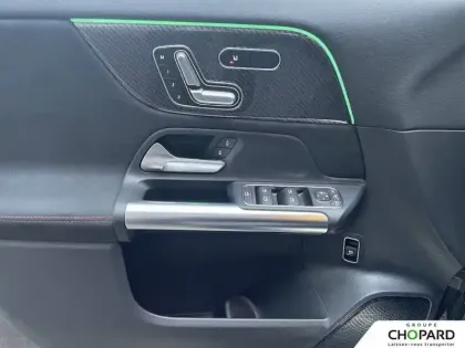 Photo 17 Mercedes GLA  200 d 8G-DCT