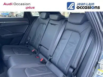 Photo 37 Audi Q3  35 TFSI 150 ch S tronic 7