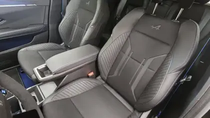 Photo 41 Renault Scenic  E-Tech electrique 220 ch grande autonomie