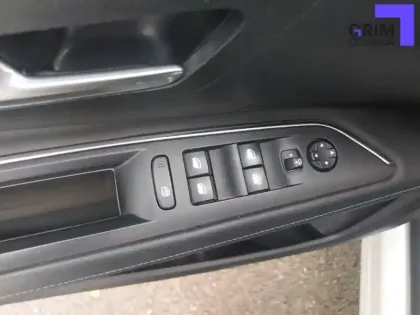 Photo 17 Peugeot 3008  BlueHDi 130ch S&S BVM6