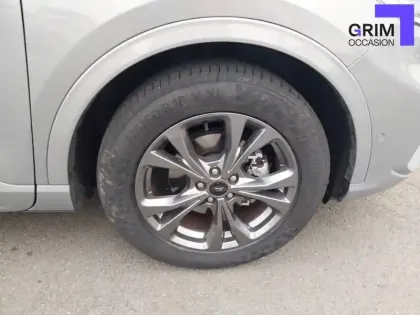 Photo 15 Ford Kuga  2.5 Duratec 190 ch FlexiFuel FHEV E85 Powershift