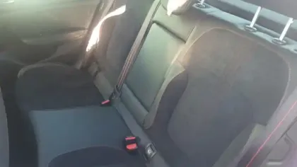 Photo 10 Renault Megane Mégane IV Berline TCe 140 FAP - 20