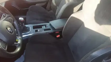 Photo 9 Renault Megane Mégane IV Berline TCe 140 FAP - 20