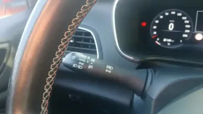 Photo 28 Renault Megane Mégane IV Berline TCe 140 FAP - 20