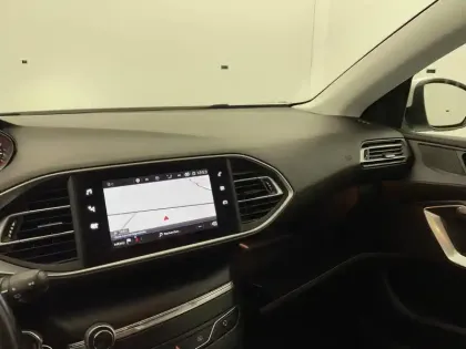 Photo 26 Peugeot 308  AFFAIRE BLUEHDI 130 S&S BVM6