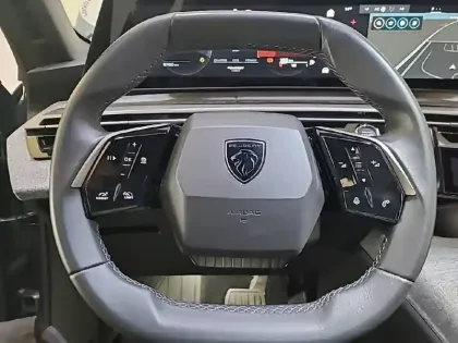 Photo 40 Peugeot 3008  Hybrid 145 e-DCS6