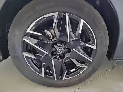 Photo 12 Peugeot 3008  Hybrid 145 e-DCS6