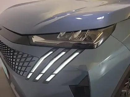 Photo 15 Peugeot 3008  Hybrid 145 e-DCS6