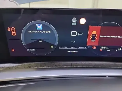 Photo 41 Peugeot 3008  Hybrid 145 e-DCS6