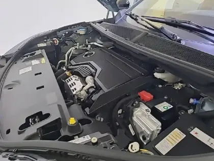 Photo 46 Peugeot 3008  Hybrid 145 e-DCS6