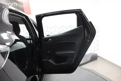 Photo 10 Renault Clio  SOCIETE BLUE DCI 100