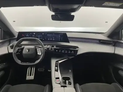 Photo 24 Peugeot 5008  Hybrid 136 e-DCS6